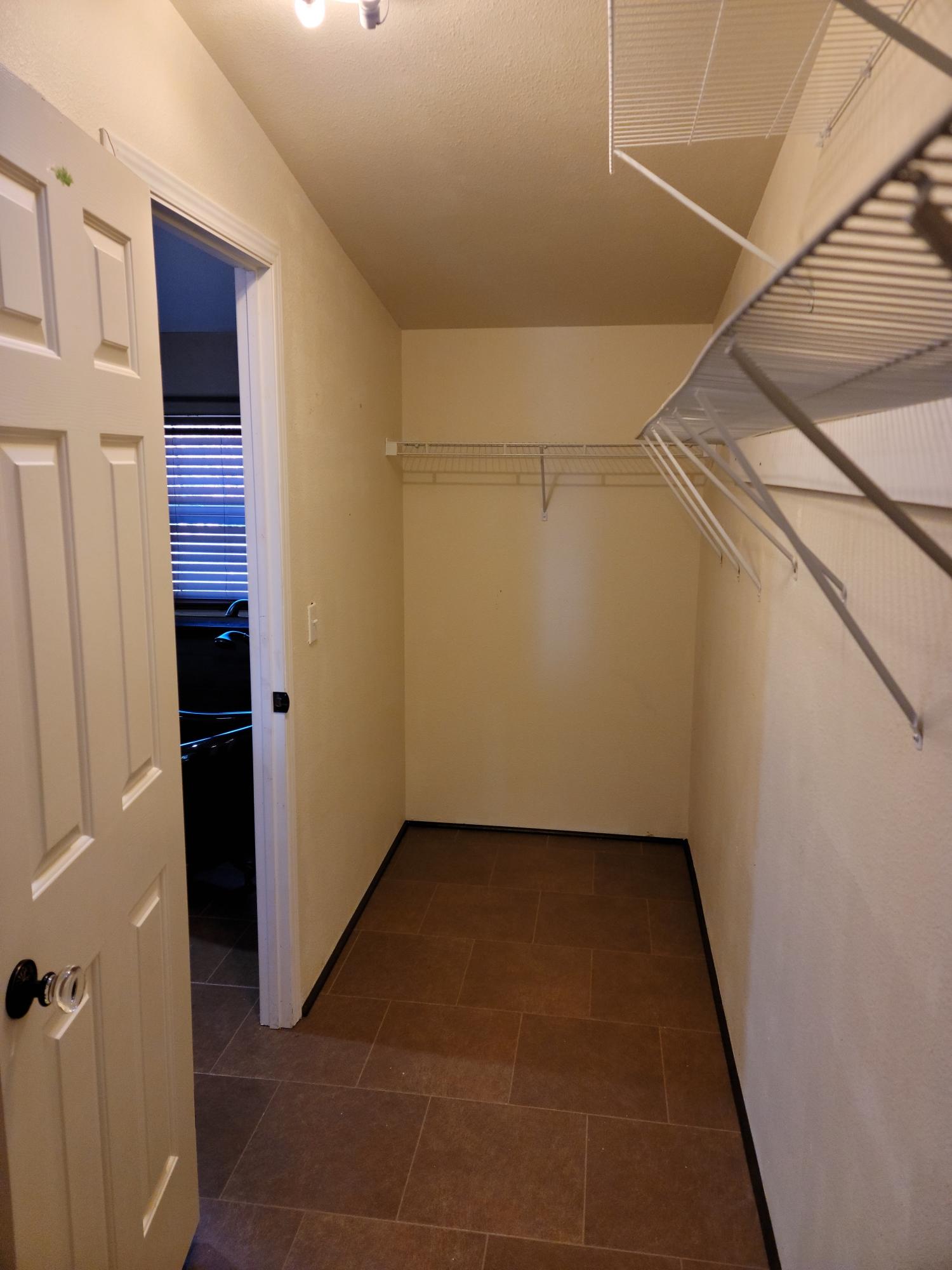 12345 North Obenchain Road Eagle Point, OR 97524 - Photo 46 of 71 Master closet 2
