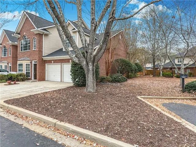 $3,499 | 2000 Sterling Court, Roswell, GA 30075