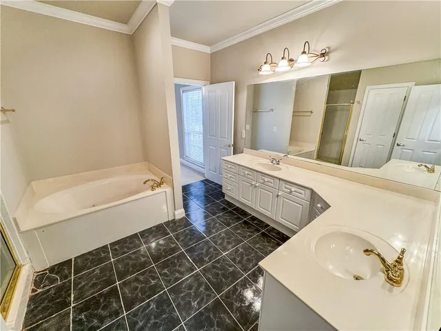 $3,499 | 2000 Sterling Court, Roswell, GA 30075