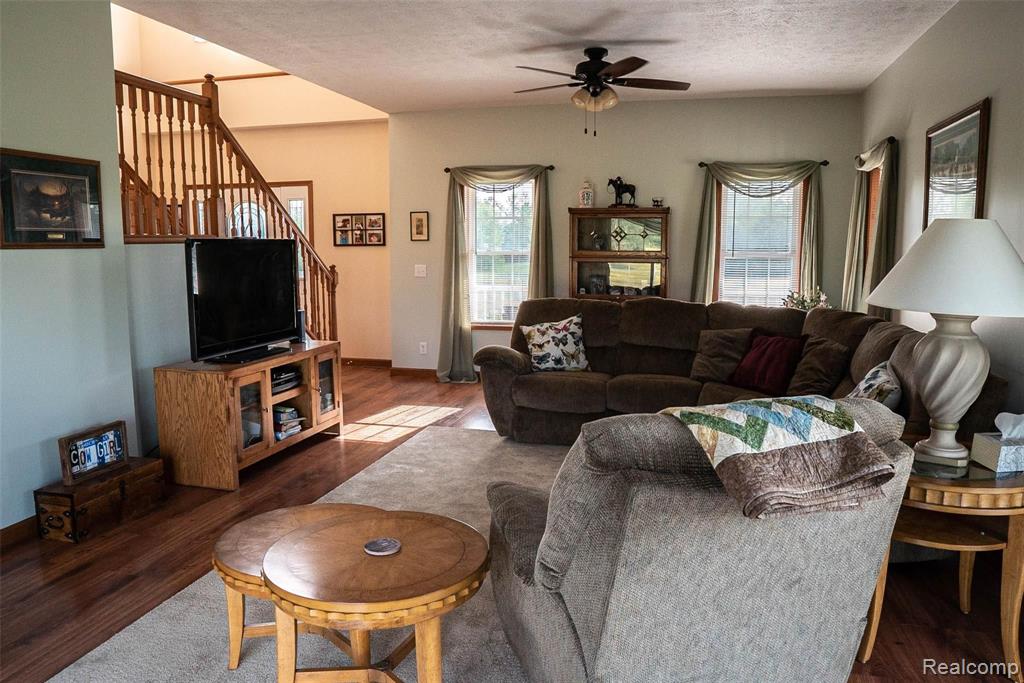 1155 Morris Road Lapeer, MI 48446 - Photo 17 of 47