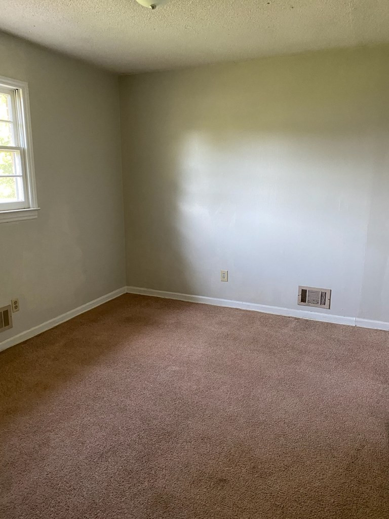 5402 Oakcrest Road Sumter, SC 29154 - Photo 10 of 21