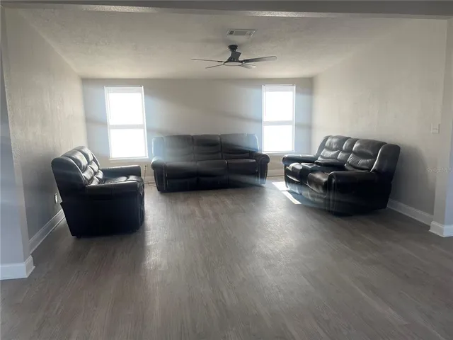 $2,100 | 4454 Lower Meadow Drive, Mulberry, FL 33860