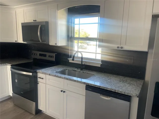 $2,100 | 4454 Lower Meadow Drive, Mulberry, FL 33860