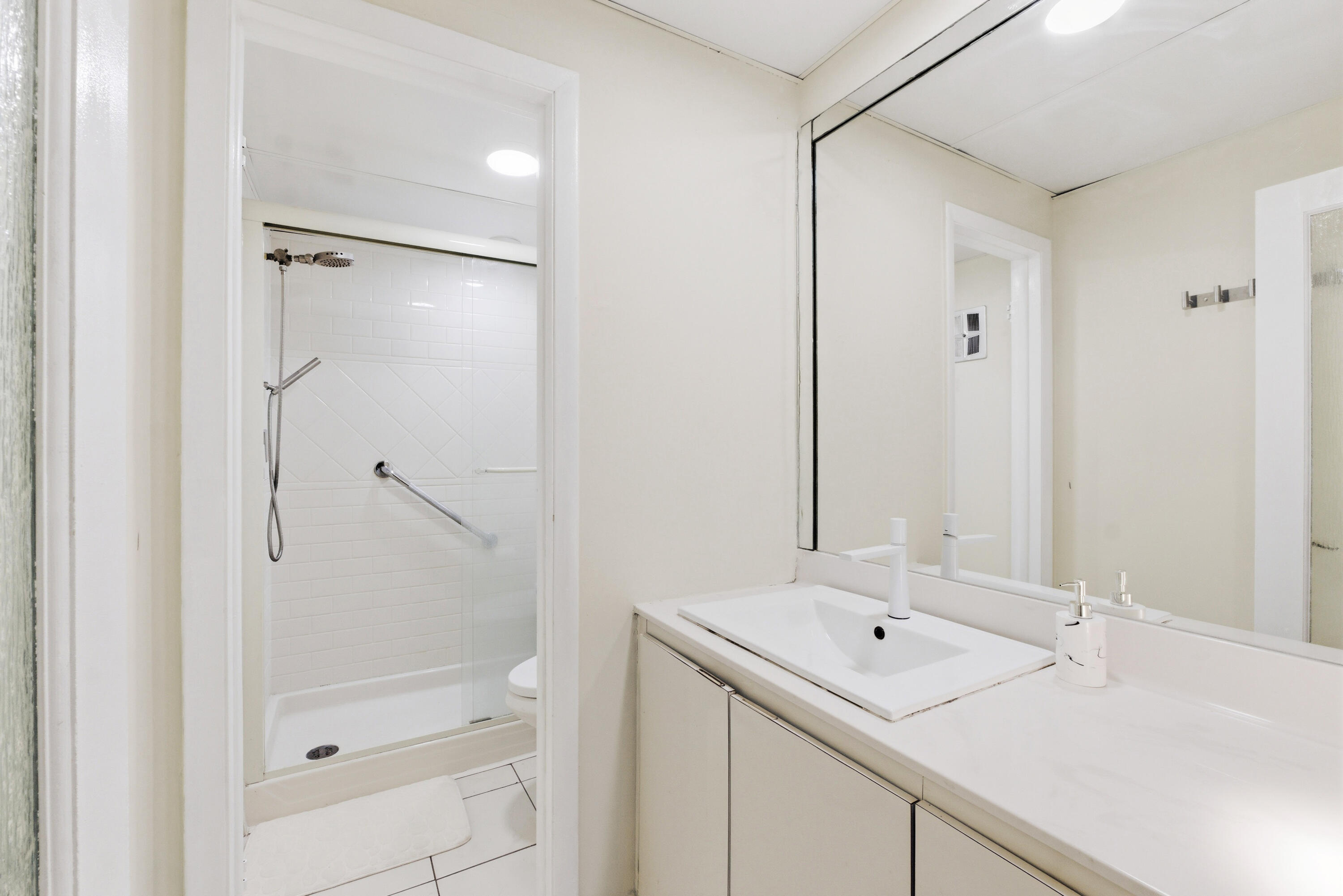 624 Northwest 13th Street Boca Raton, FL 33486 - Photo 12 of 26 WRR02096