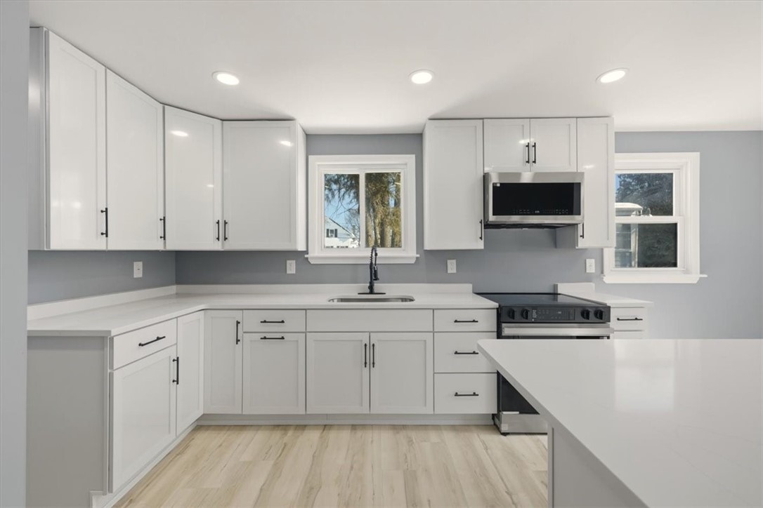 66 Glover Street Providence, RI 02908 - Photo 30 of 47