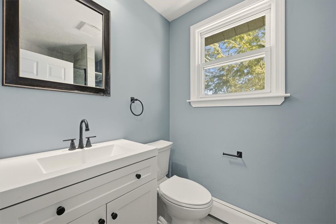 66 Glover Street Providence, RI 02908 - Photo 38 of 47