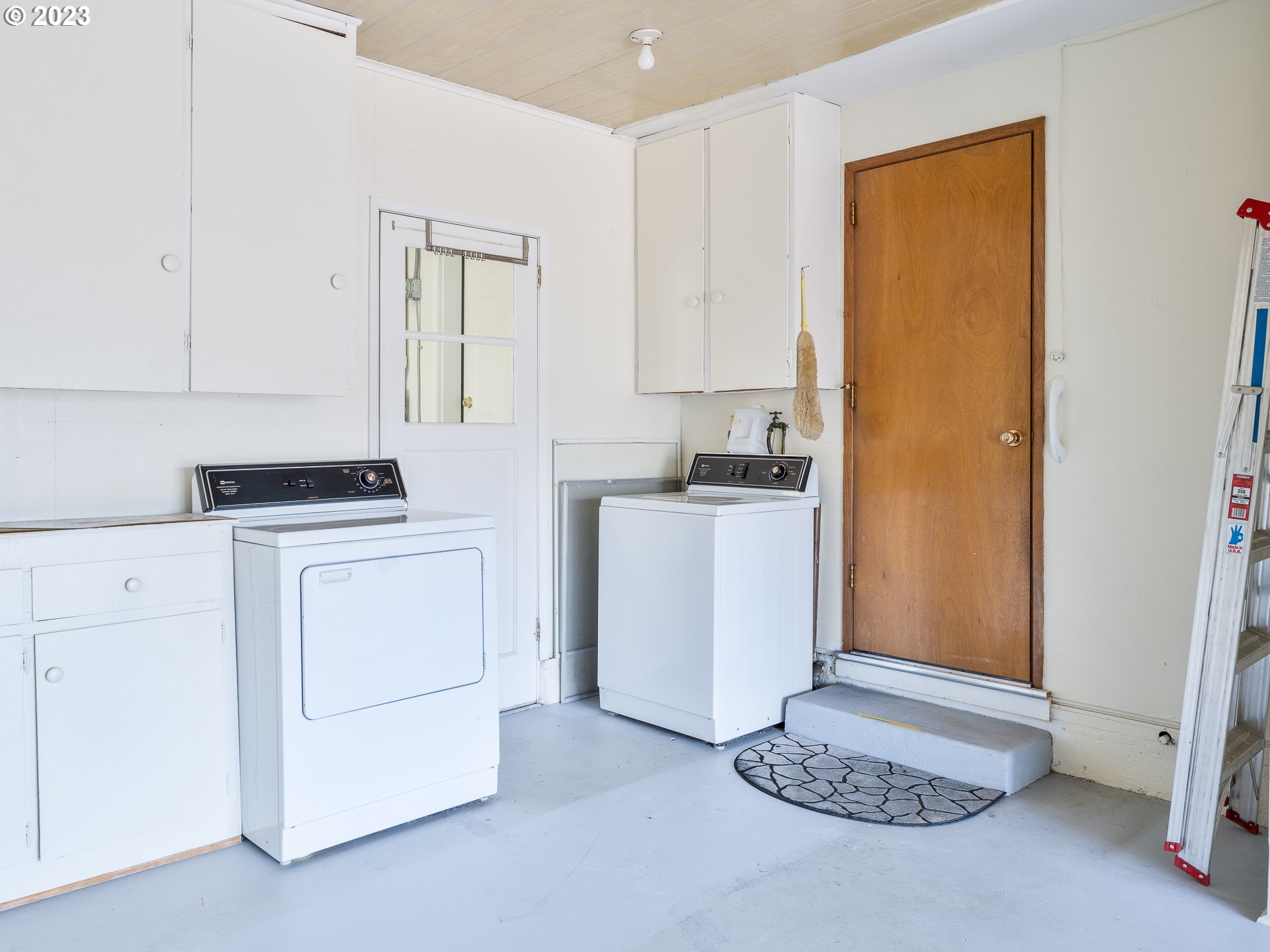 1652 Quinn Road Woodburn, OR 97071 - Photo 23 of 28 Laundry