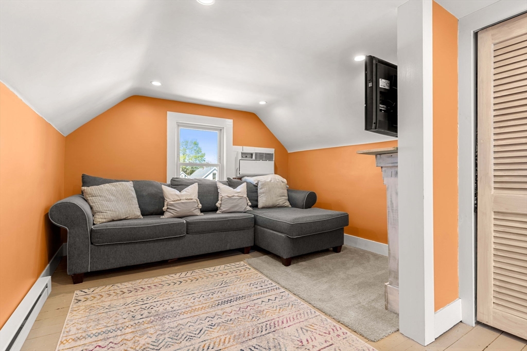 4 6th Street Ipswich, MA 01938 - Photo 12 of 29