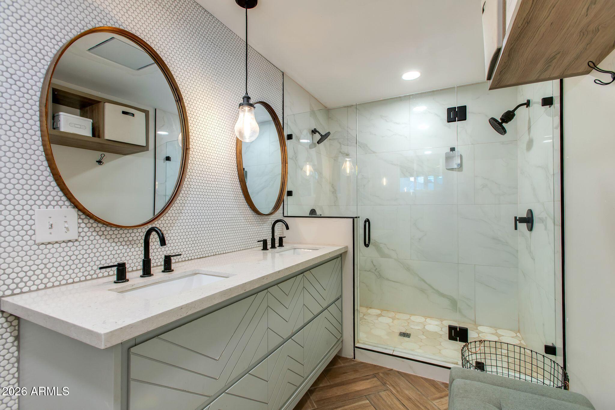 4405 North 23rd Street Phoenix, AZ 85016 - Photo 14 of 32 Primary Bathroom