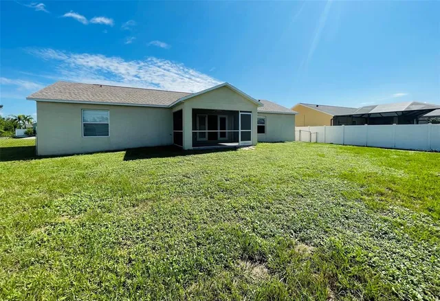 $1,825 | 7183 Sussex Lane, Englewood, FL 34224