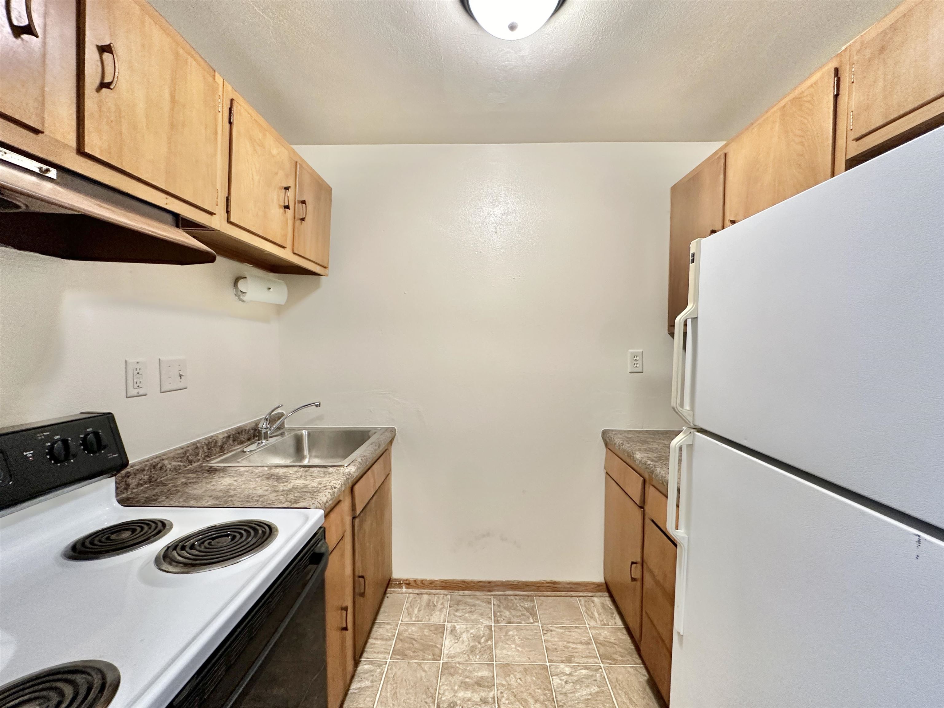 430 Harrison Avenue Beloit, WI 53511 - Photo 3 of 22