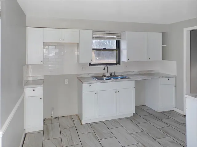 $200,000 | 7611 East 100 Terrace, Kansas City, MO 64134