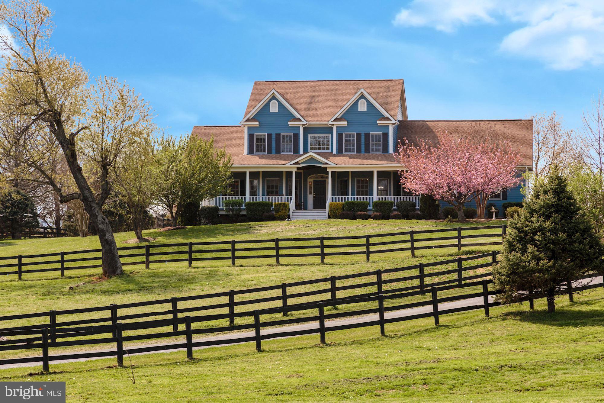 15929 Hampton Road Hamilton, VA 20158 - Photo 1 of 30 Exterior (Front)