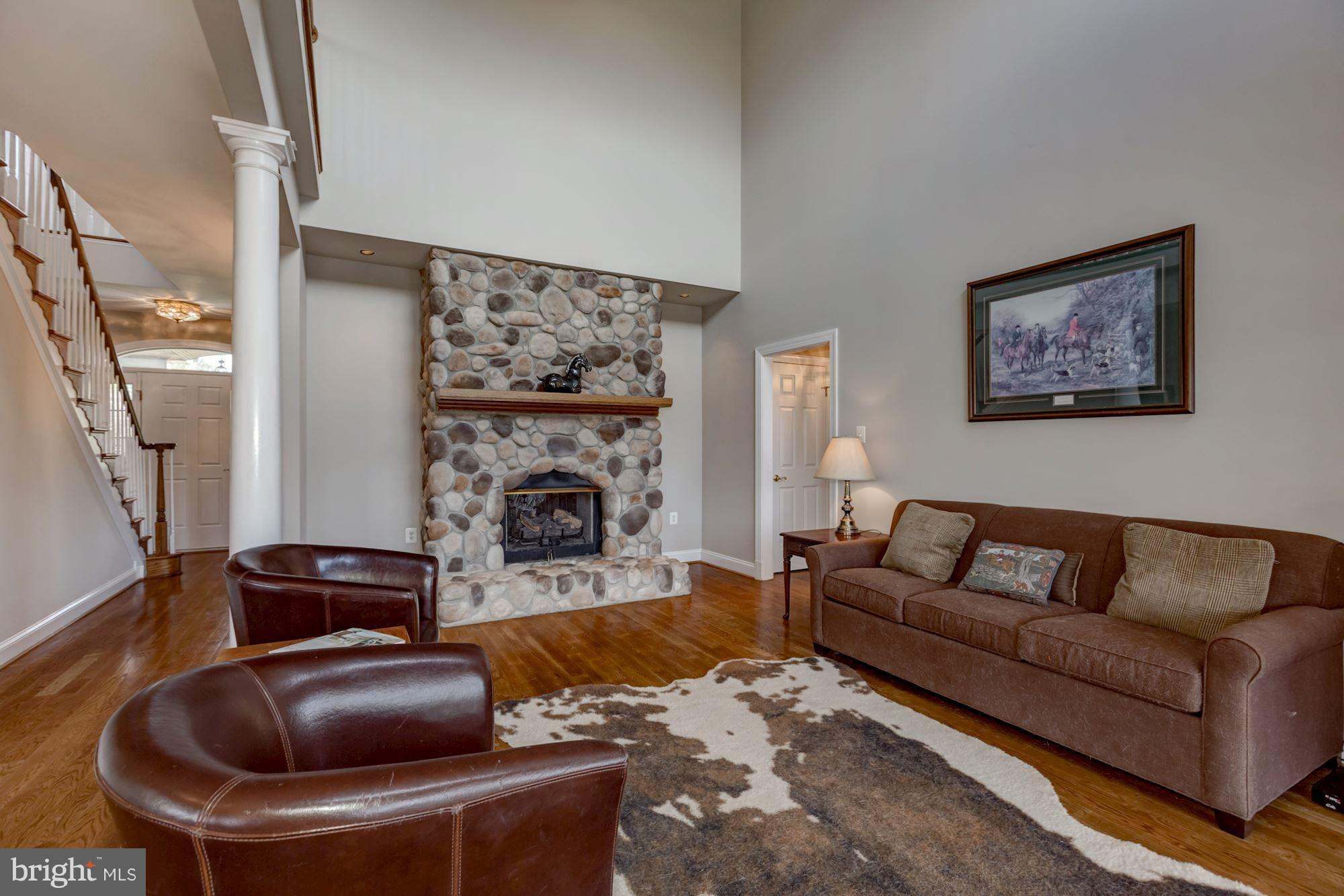 15929 Hampton Road Hamilton, VA 20158 - Photo 6 of 30 Family Room