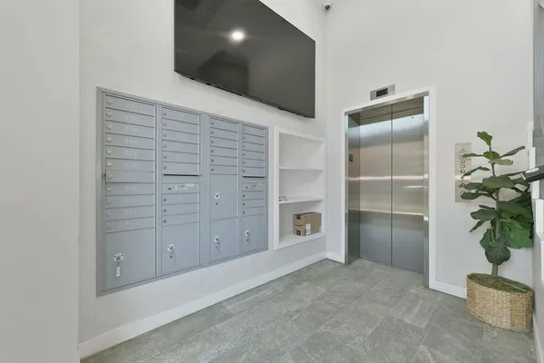 $1,595 | 64 Market Street, Unit 501, Lynn, MA 01901