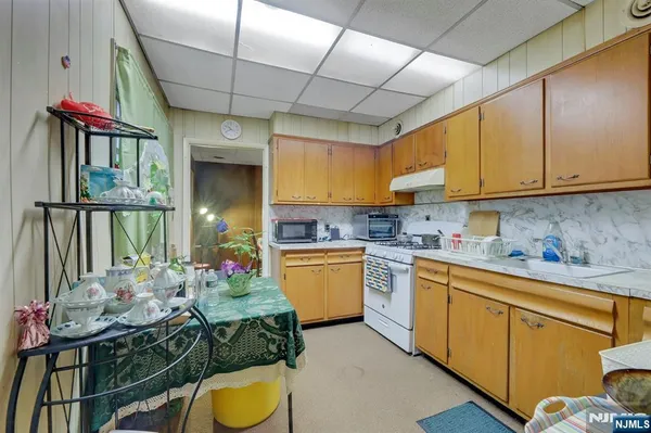 $490,000 | 213-215 Central Avenue, East Newark, NJ 07029