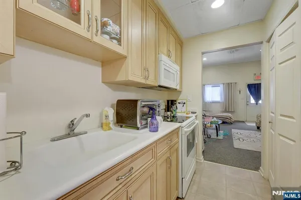 $490,000 | 213-215 Central Avenue, East Newark, NJ 07029