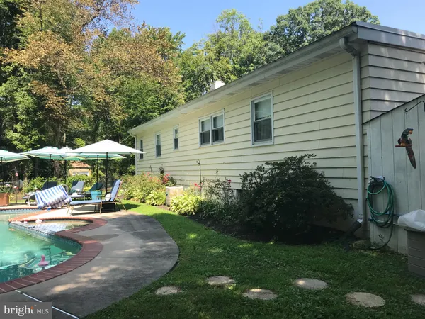 $590,000 | 6 Sparrow Court, Ewing, NJ 08638