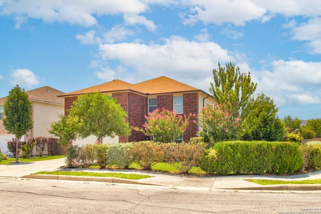 $329,000 | 7411 Copper Cove, Converse, TX 78109