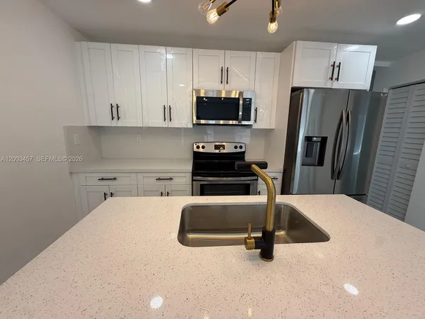 $2,500 | 5158 Northwest 19th Avenue, Unit A, Miami, FL 33142