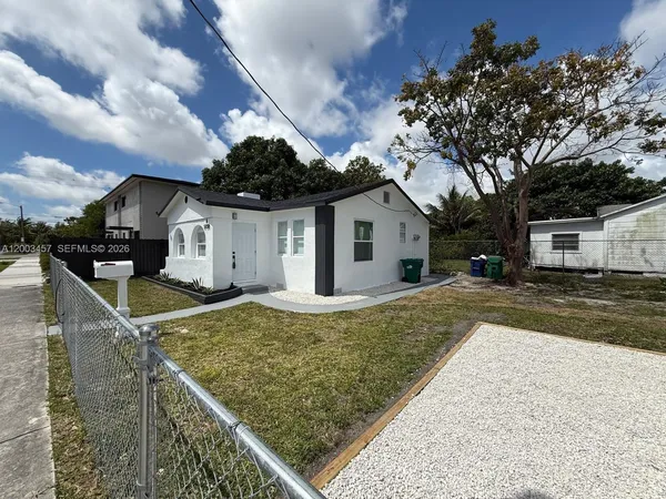 $2,500 | 5158 Northwest 19th Avenue, Unit A, Miami, FL 33142