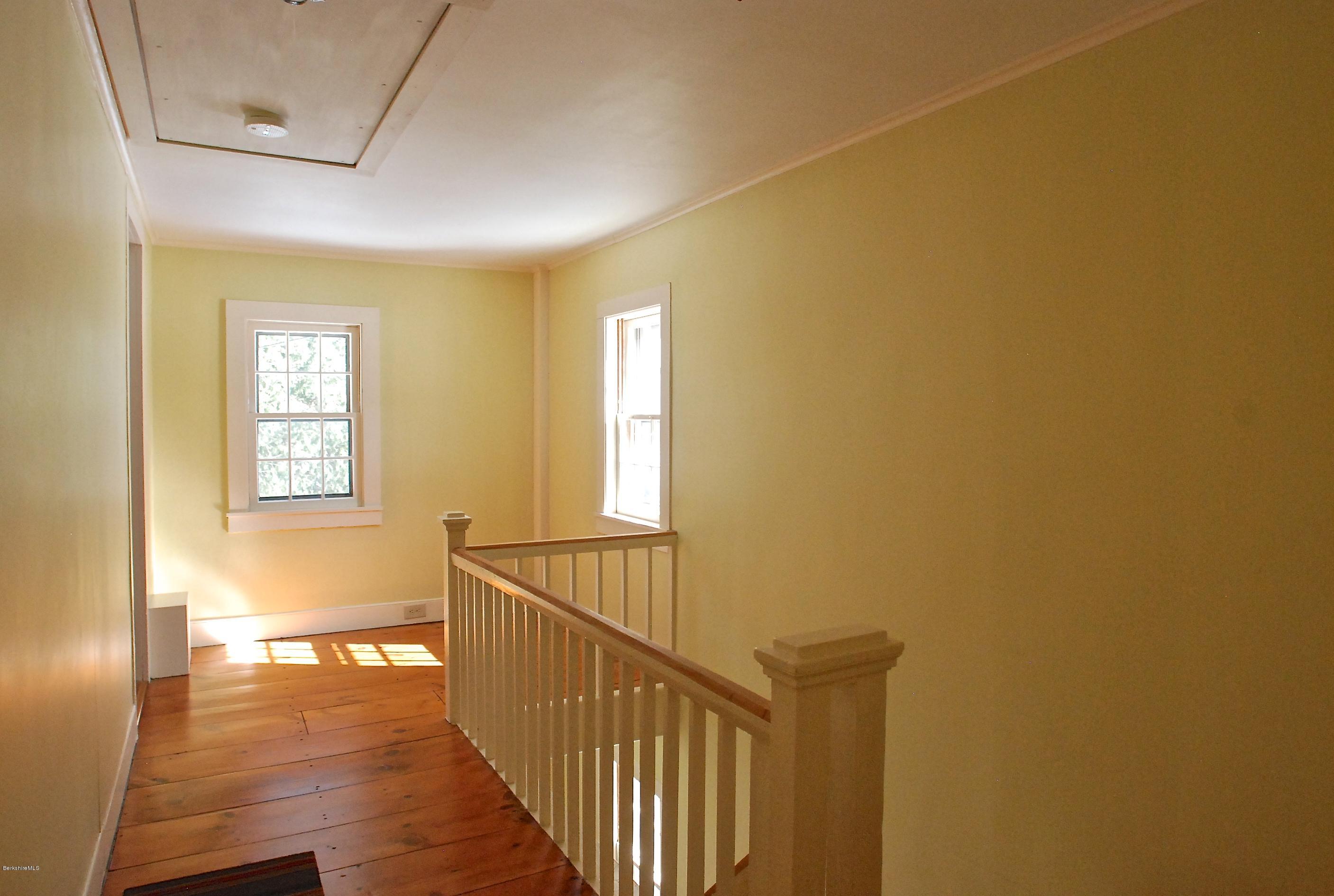 104 Ashley Falls Road Sheffield, MA 01257 - Photo 19 of 34 SECOND FLOOR LANDING