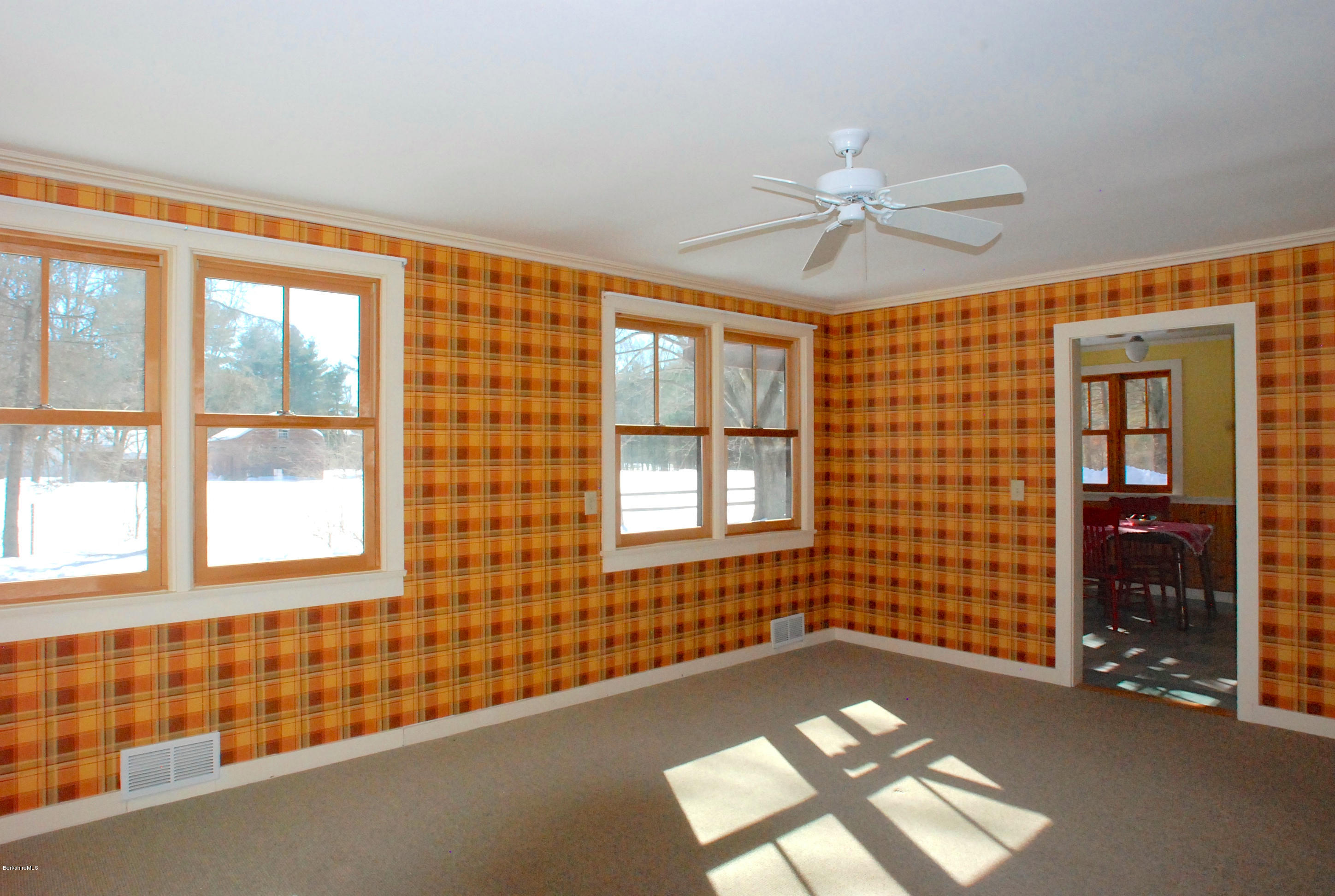 104 Ashley Falls Road Sheffield, MA 01257 - Photo 7 of 34 FAMILY ROOM AND BREAKFAST ROOM