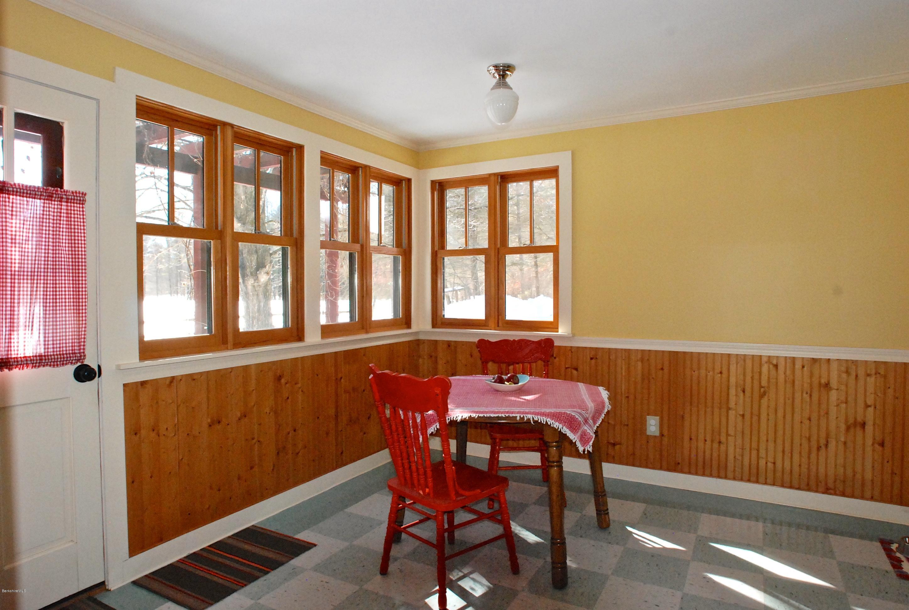 104 Ashley Falls Road Sheffield, MA 01257 - Photo 8 of 34 BREAKFAST AREA