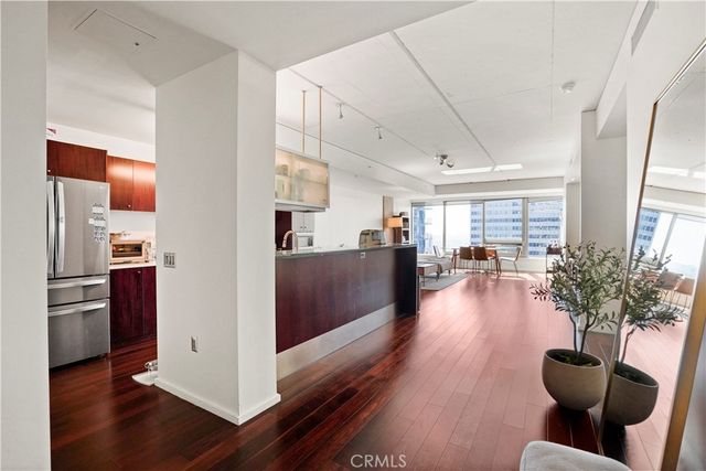 $1,325,000 | 1155 South Grand Avenue, Unit 1903, Los Angeles, CA 90015