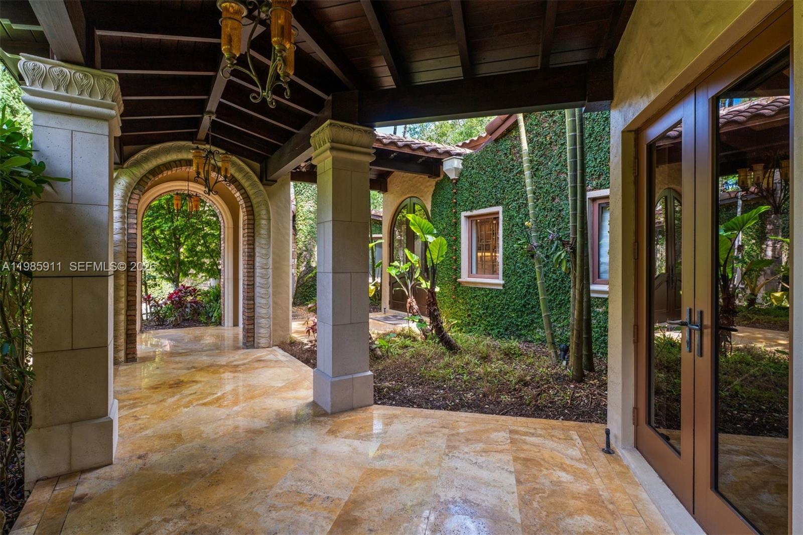6201 Southwest 96th Street Pinecrest, FL 33156 - Photo 11 of 34