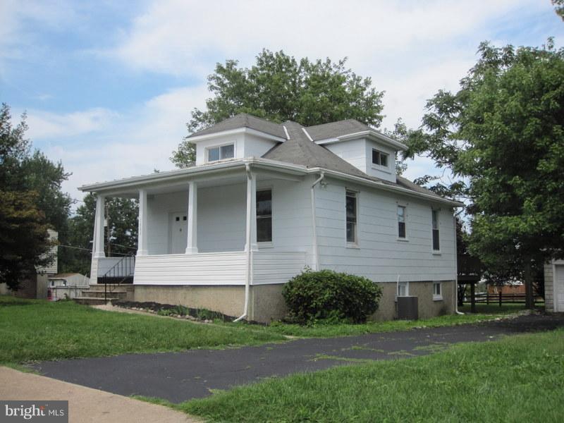 7802 Blue Grass Road Baltimore, MD 21237 - Photo 1 of 10 Exterior (Front)