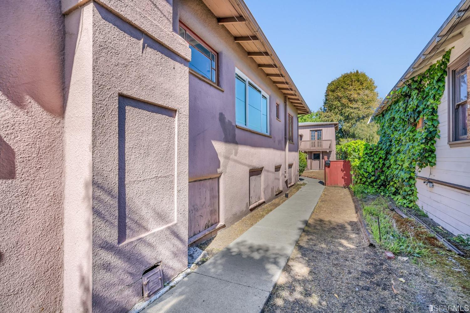 2123 Byron Street Berkeley, CA 94702 - Photo 34 of 54 a view of a pathway with a house in the background