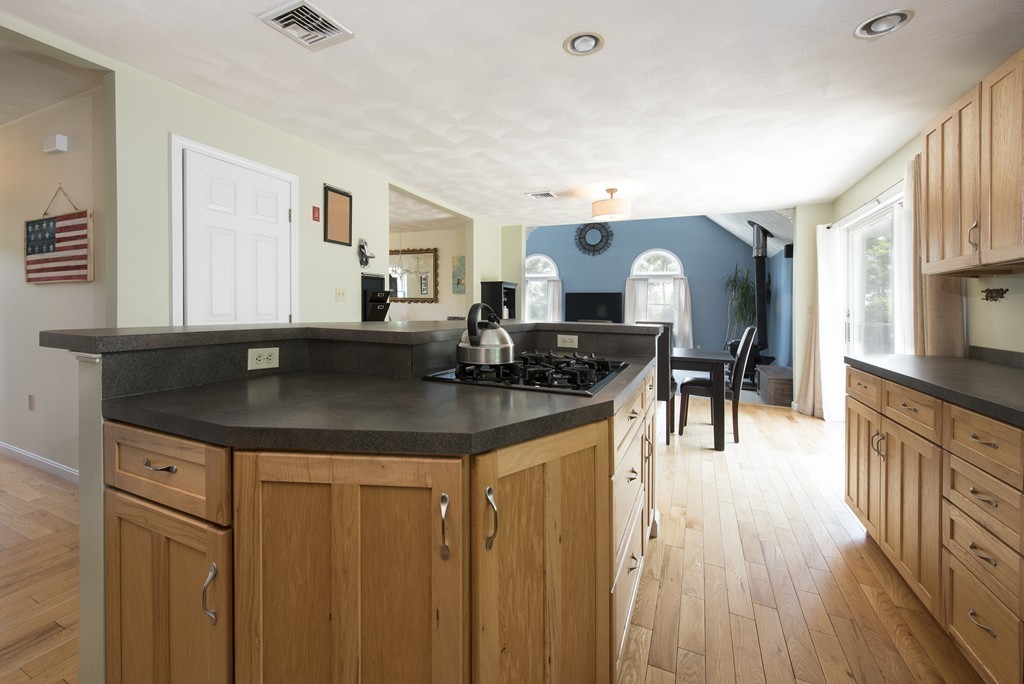 5 Long View Way Georgetown, MA 01833 - Photo 4 of 30 Gallery Image 4