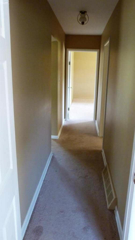 1328 Reid Road Flint, MI 48507 - Photo 15 of 27 21166541-14.JPG