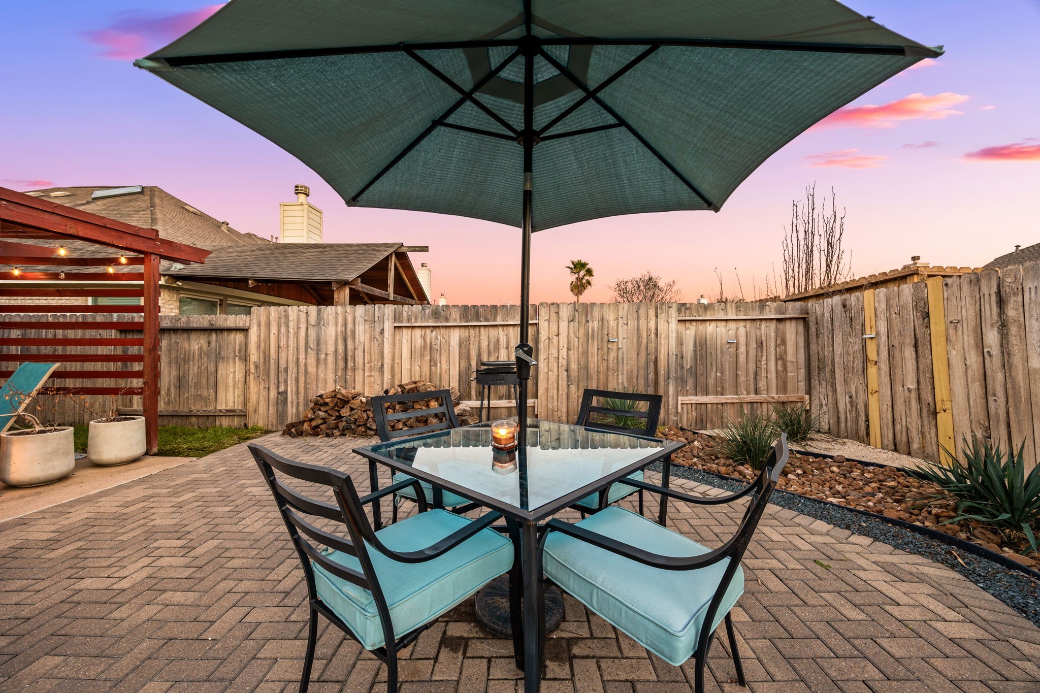 20707 Sapphire Lake Road Richmond, TX 77407 - Photo 10 of 13 Relaxing or dining outside is a reality at 20707 Sapphire Lake.