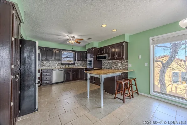 $269,999 | 107 Rock Dove Lane, Unit 2A, Camdenton, MO 65020