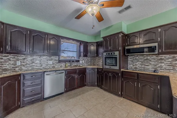 $269,999 | 107 Rock Dove Lane, Unit 2A, Camdenton, MO 65020
