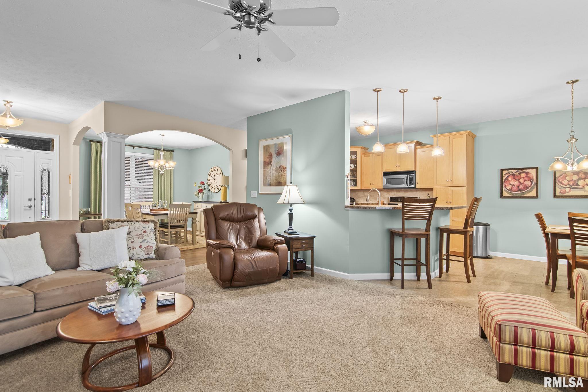 2503 Interlacken Drive Springfield, IL 62704 - Photo 7 of 36