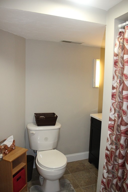 33 Anchorage Road Franklin, MA 02038 - Photo 18 of 21 Gallery Image 18