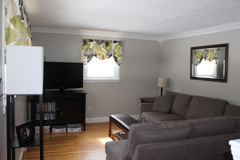 33 Anchorage Road Franklin, MA 02038 - Photo 4 of 21 Gallery Image 4