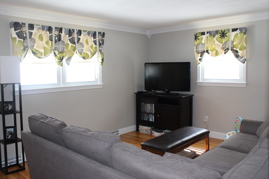 33 Anchorage Road Franklin, MA 02038 - Photo 5 of 21 Gallery Image 5