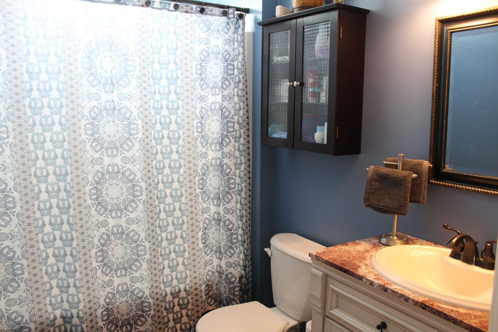 33 Anchorage Road Franklin, MA 02038 - Photo 7 of 21 Gallery Image 7