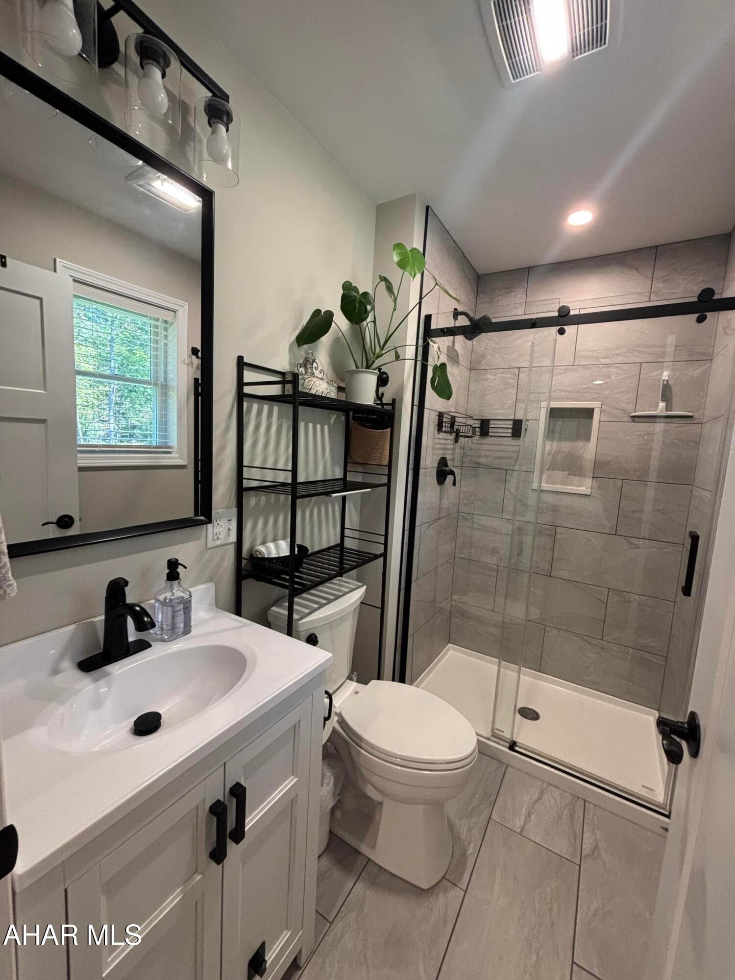 222 Dogwood Road Tyrone, PA 16686 - Photo 15 of 38 Gallery Image 15