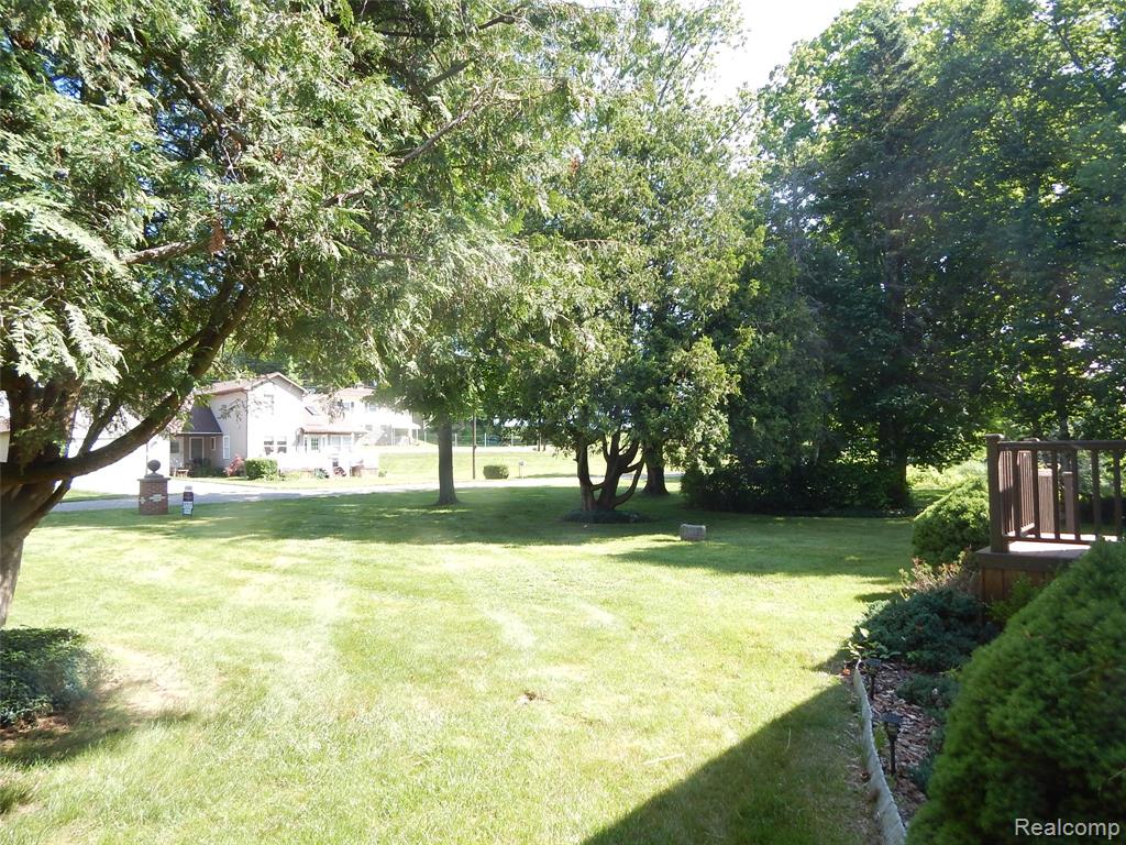 7428 Grove Road Lexington, MI 48450 - Photo 17 of 39