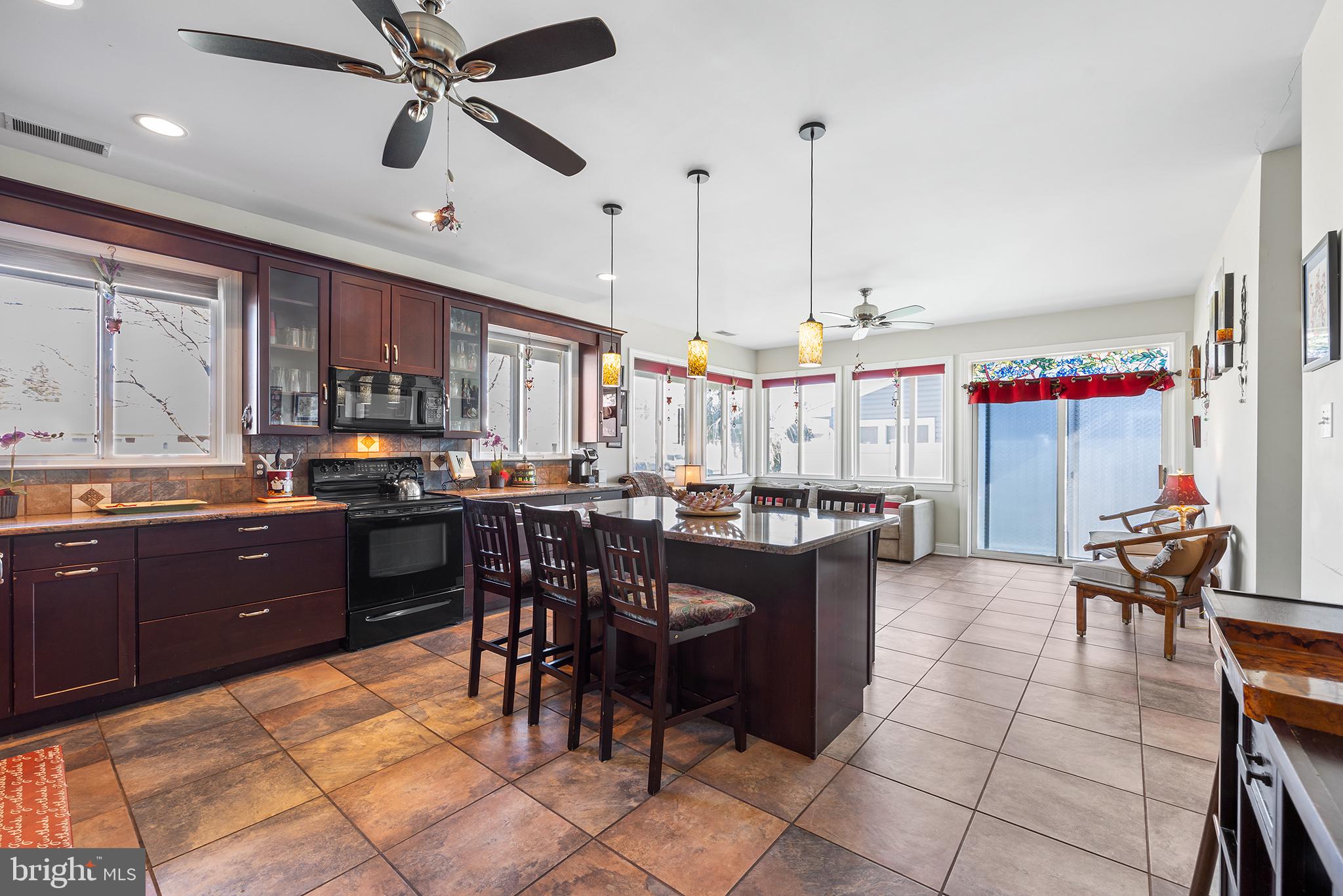 6 Indian Park Road Levittown, PA 19057 - Photo 12 of 32