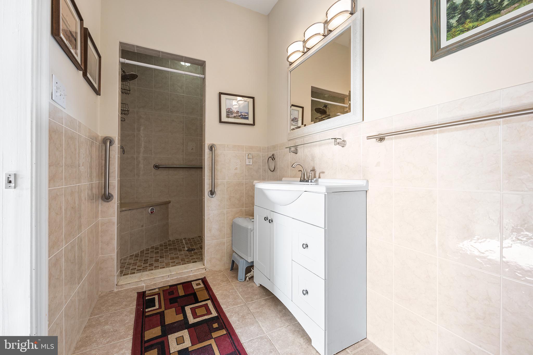 6 Indian Park Road Levittown, PA 19057 - Photo 19 of 32