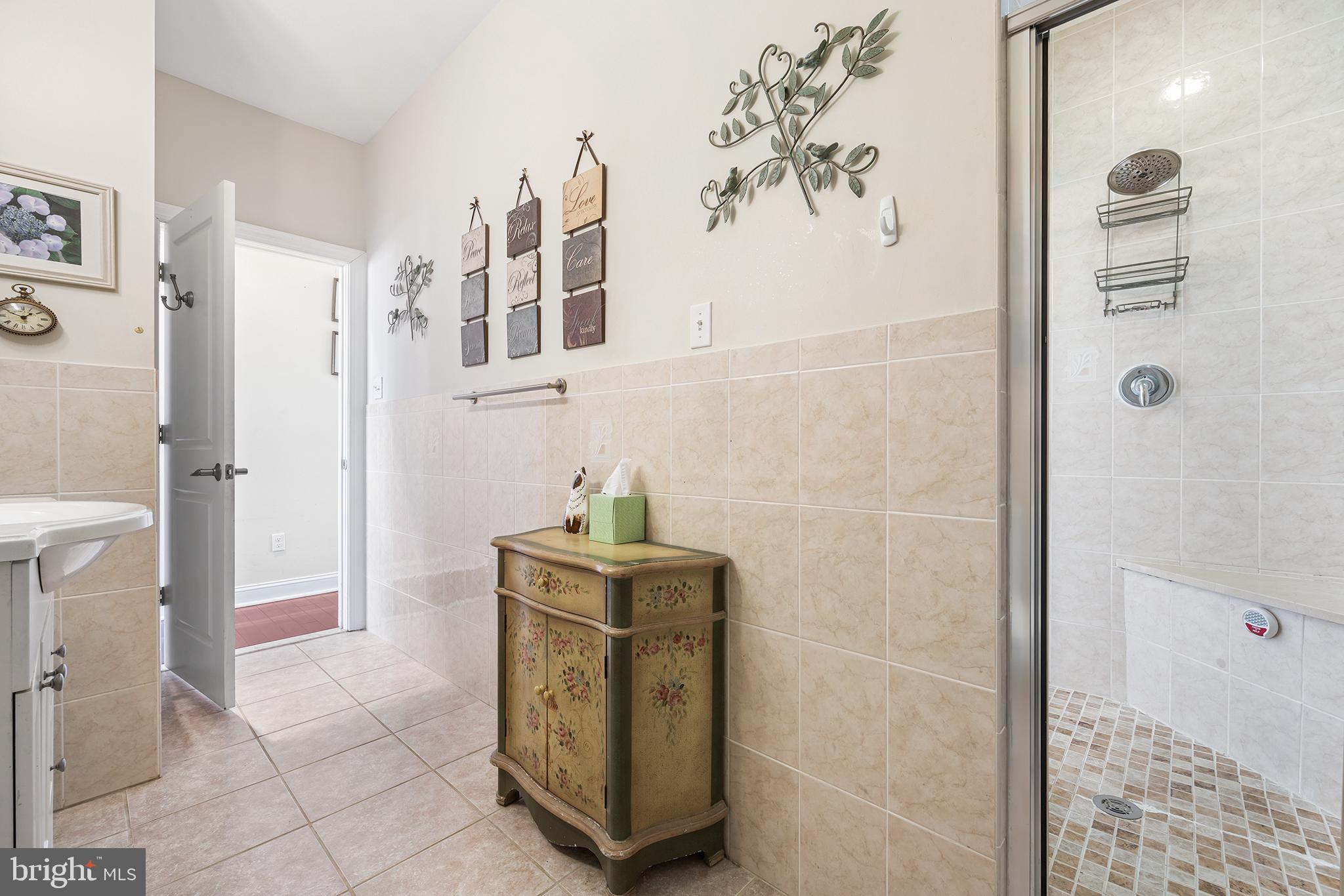 6 Indian Park Road Levittown, PA 19057 - Photo 26 of 32