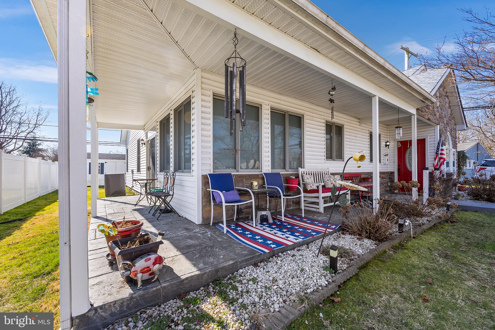 6 Indian Park Road Levittown, PA 19057 - Photo 4 of 32