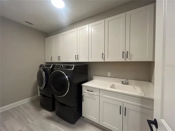 $5,900 | 16905 Sweetwater Village Drive, Bradenton, FL 34211