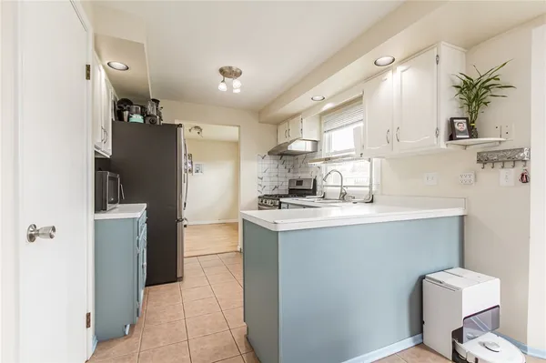 $289,900 | 49 Rogers Drive, Gates, NY 14606